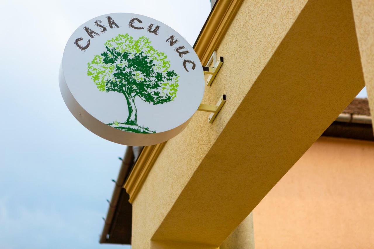 Hotel Casa Cu Nuc Alba Iulia Zewnętrze zdjęcie